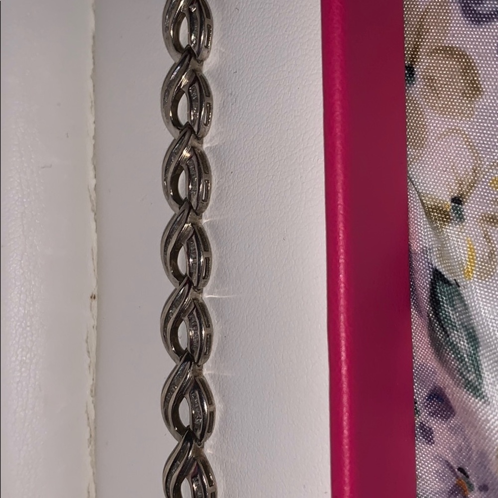 Diamond bracelet - Picture 2 of 5